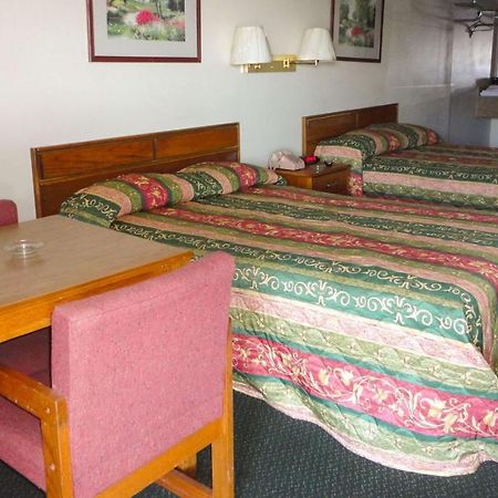 Budget Inn Franklinton Екстериор снимка