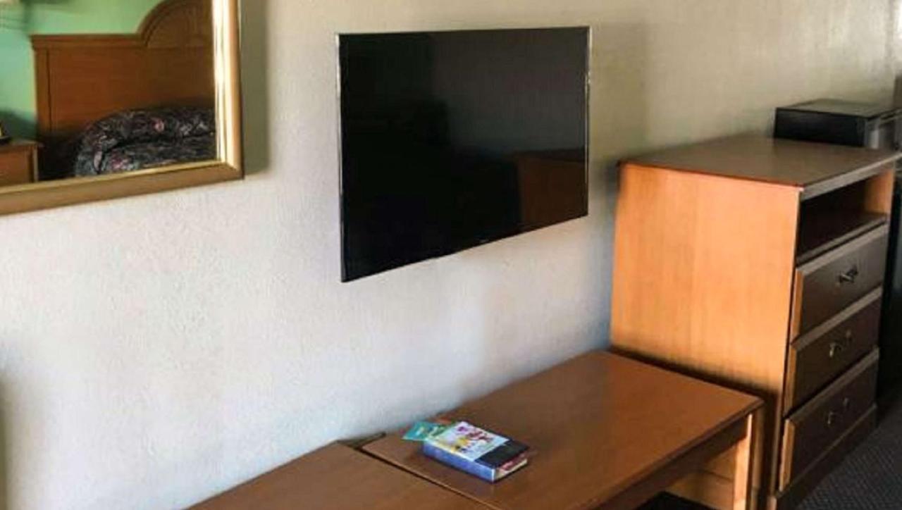 Budget Inn Franklinton Екстериор снимка