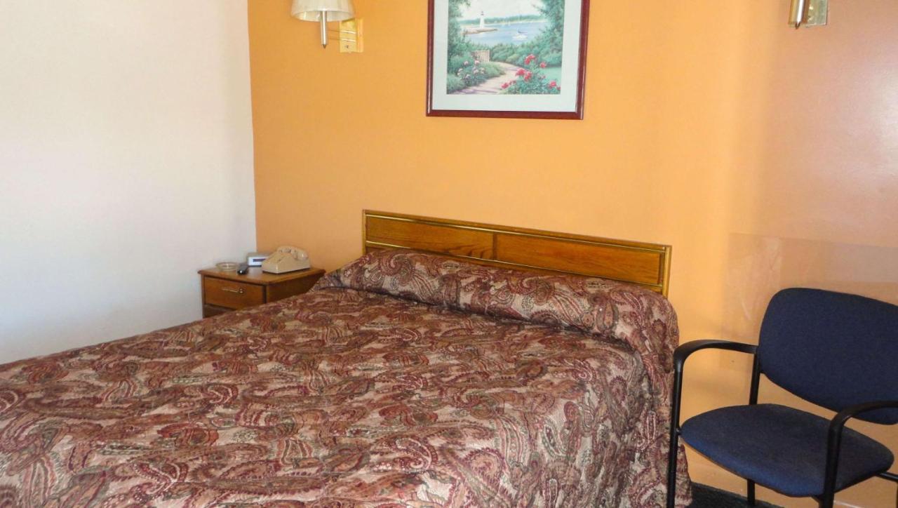 Budget Inn Franklinton Екстериор снимка