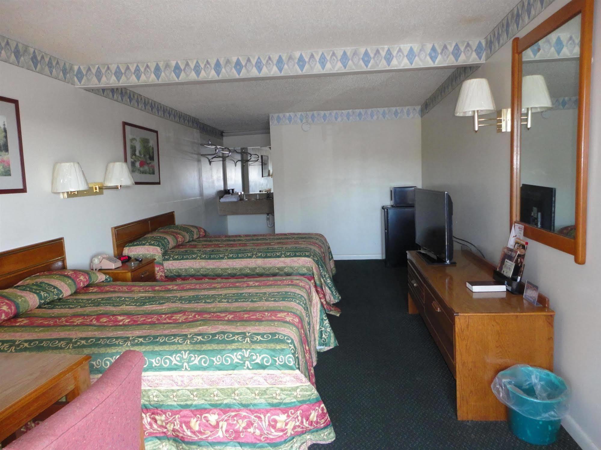 Budget Inn Franklinton Екстериор снимка