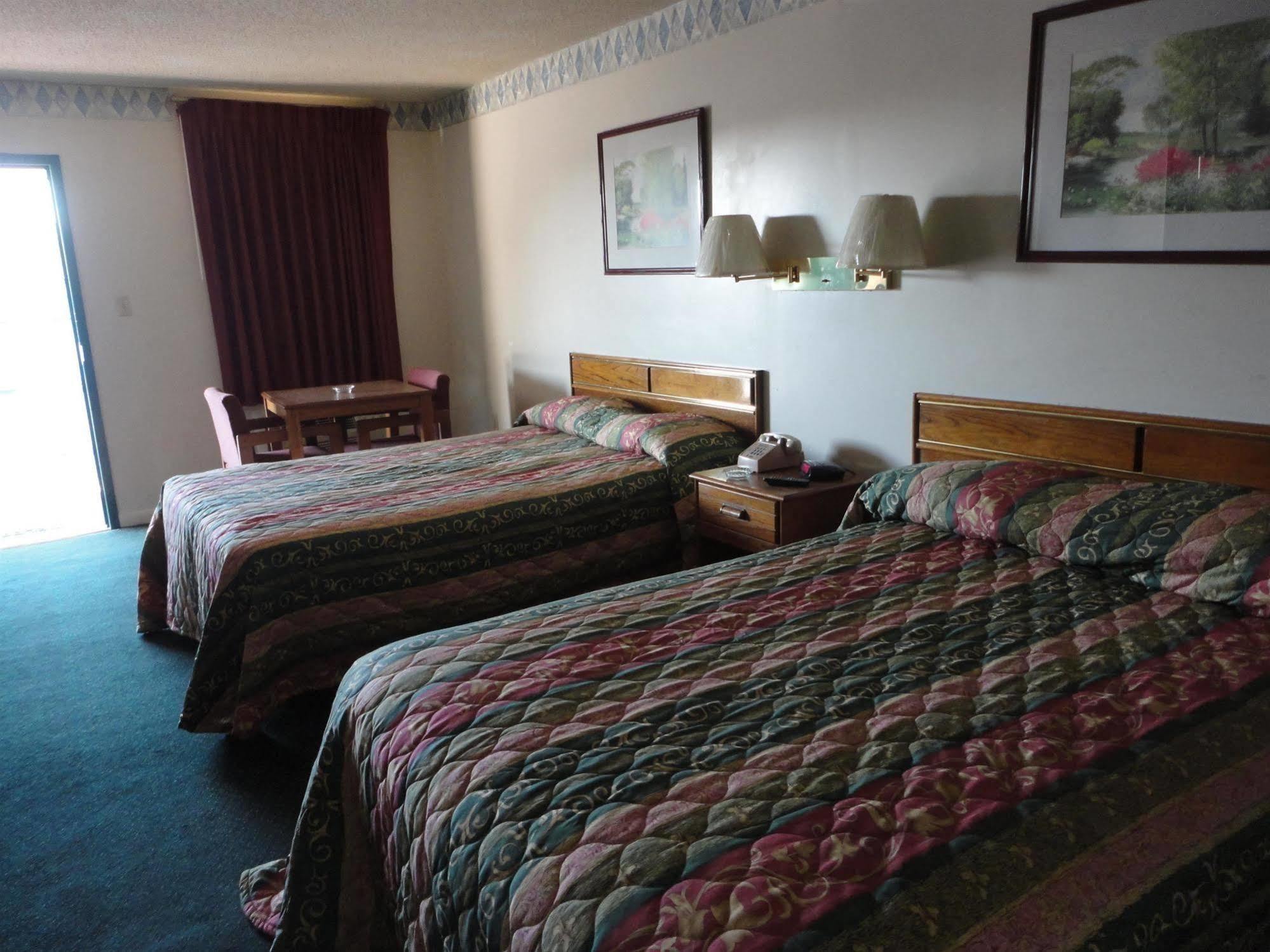 Budget Inn Franklinton Екстериор снимка